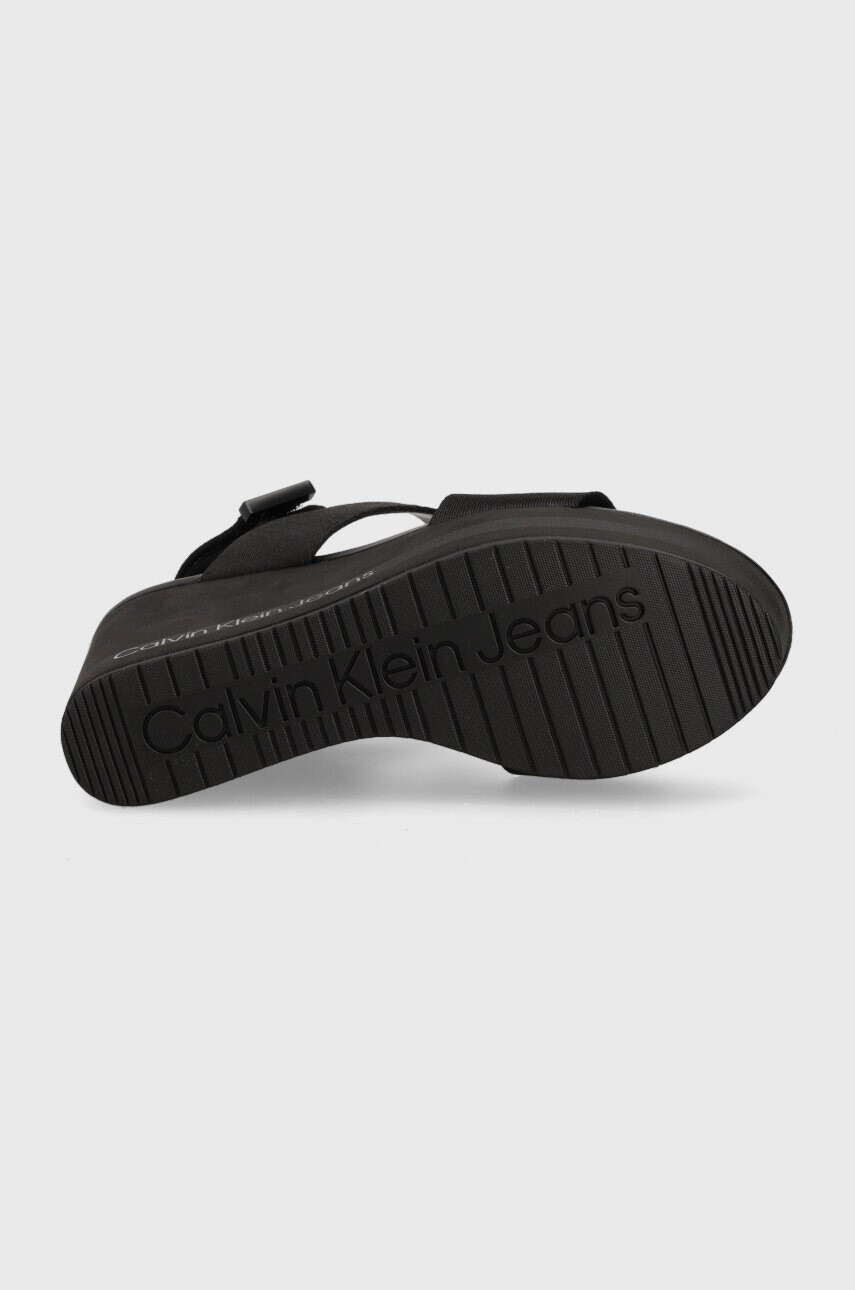 Calvin Klein Jeans Сандали WEDGE SANDAL WEBBING в черно със скосена платформа YW0YW00959 - Pepit.bg