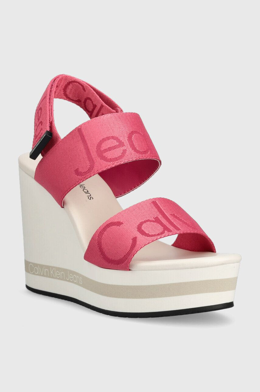 Calvin Klein Jeans Сандали WEDGE SANDAL WEBBING в розово със скосена платформа YW0YW00959 - Pepit.bg