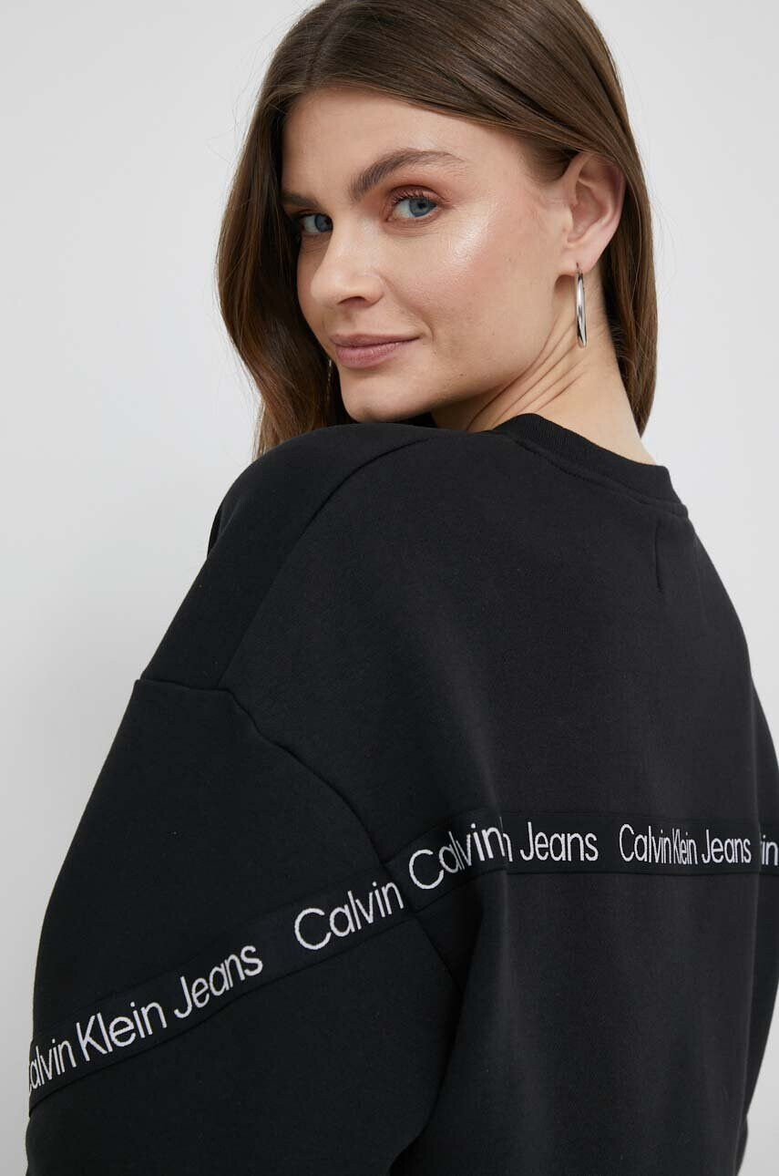 Calvin Klein Jeans Суичър в черно с апликация - Pepit.bg