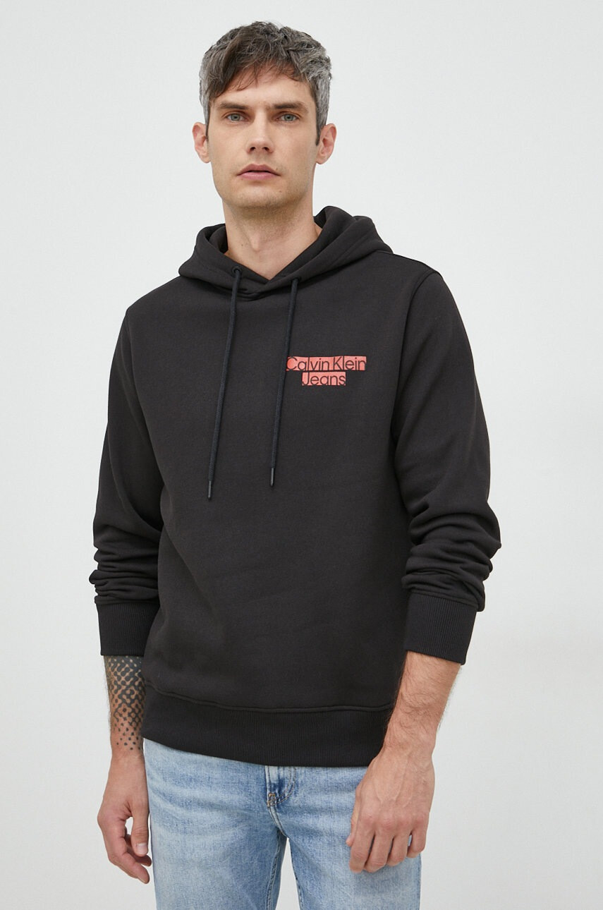 Calvin Klein Jeans Суичър в черно с качулка с принт - Pepit.bg