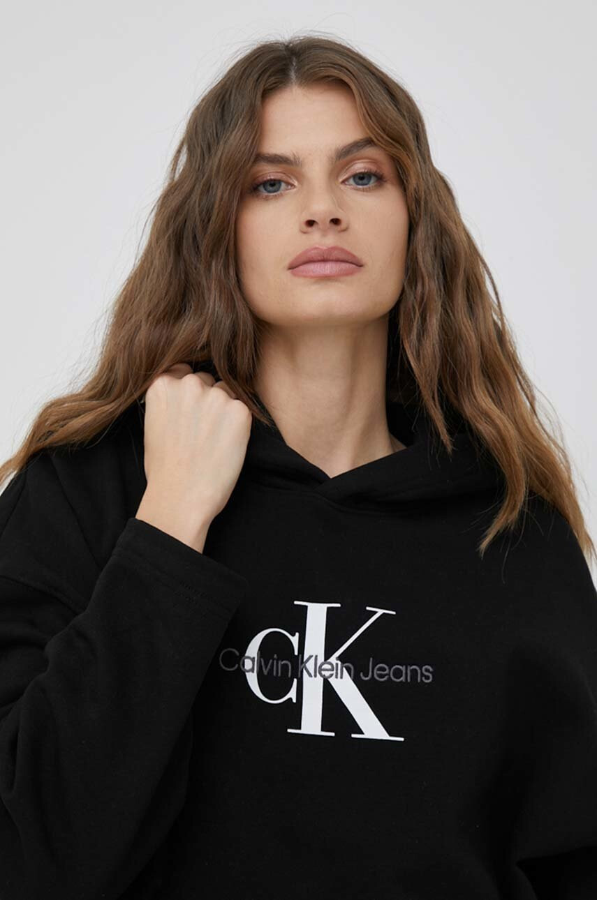 Calvin Klein Jeans Суичър в черно с качулка с принт - Pepit.bg