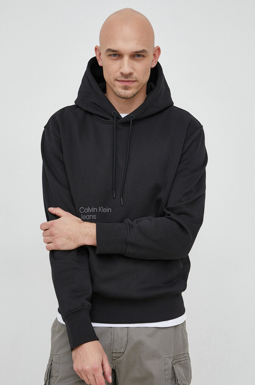 Calvin Klein Jeans Суичър в черно с качулка с принт - Pepit.bg