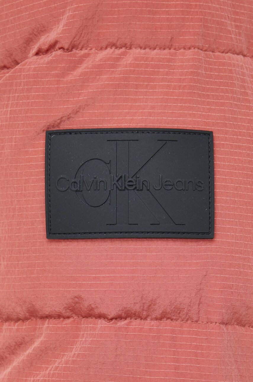 Calvin Klein Jeans Яке в червено със зимна изолация - Pepit.bg