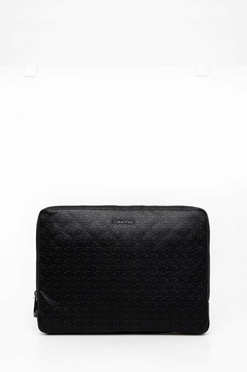 Calvin Klein Калъф за лаптоп в черно - Pepit.bg
