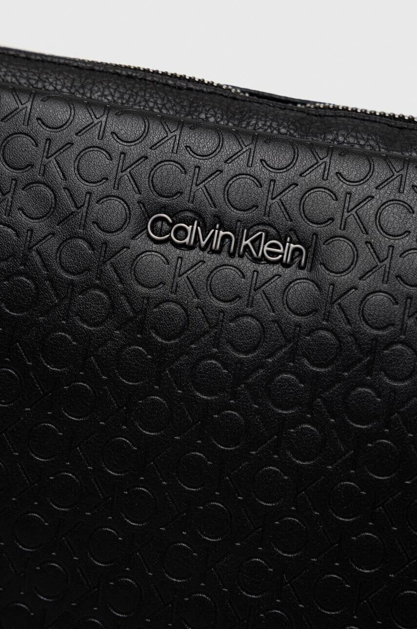 Calvin Klein Калъф за лаптоп в черно - Pepit.bg