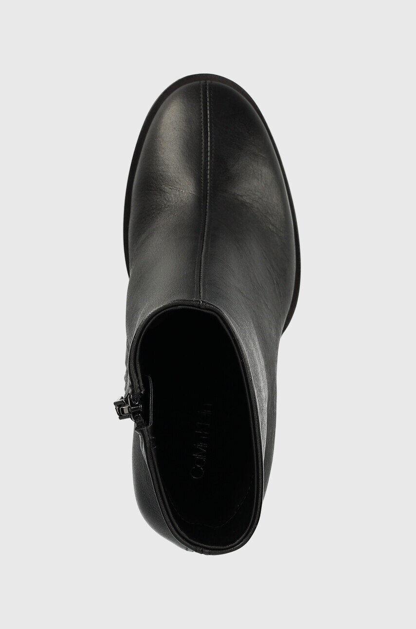 Calvin Klein Кожени боти Curved Stil Ankle Boot 80 в черно с висок ток - Pepit.bg