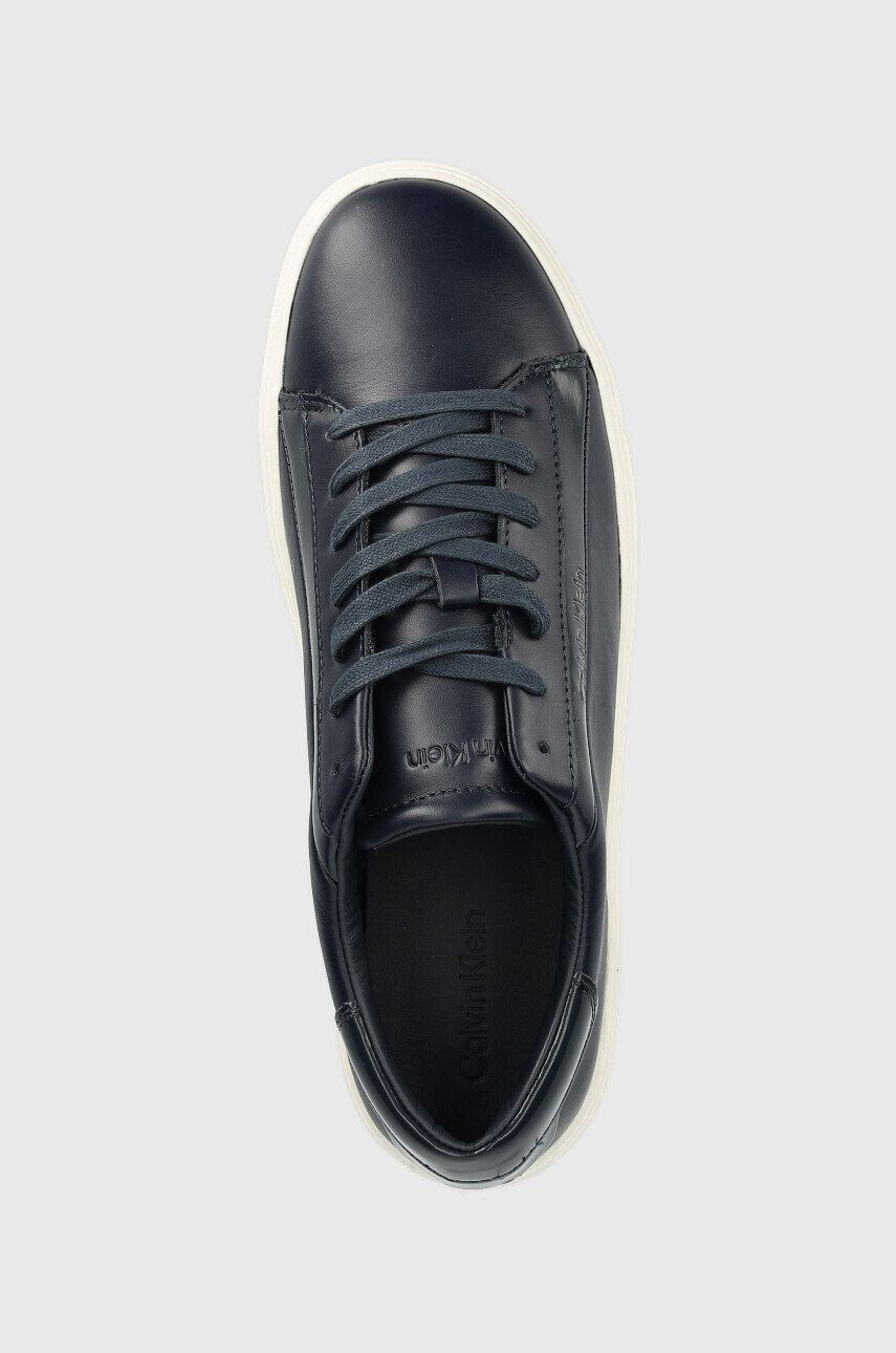 Calvin Klein Кожени маратонки Hm0hm00861 Low Top Lace Up Lth в тъмносиньо - Pepit.bg