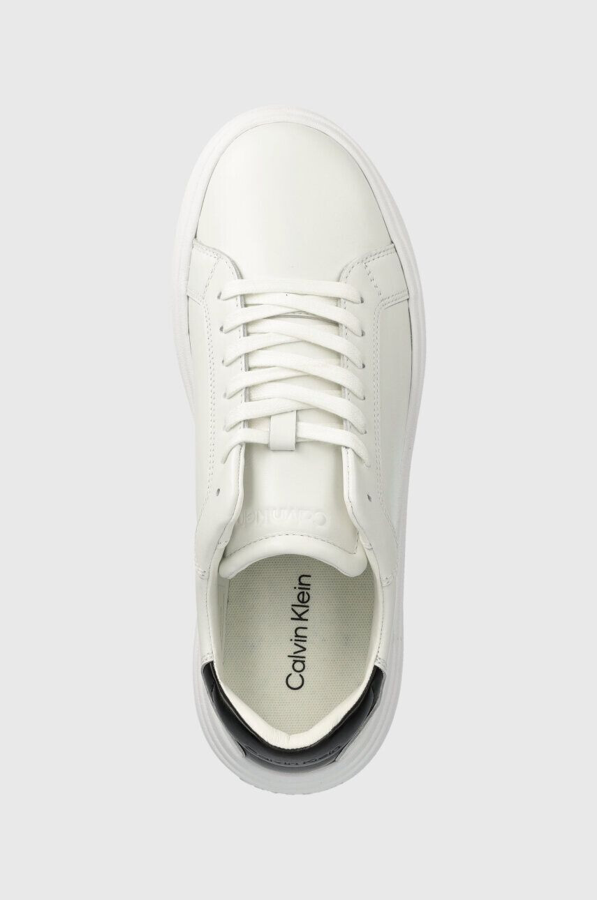 Calvin Klein Кожени маратонки LOW TOP LACE UP LTH в бяло HM0HM01016 - Pepit.bg