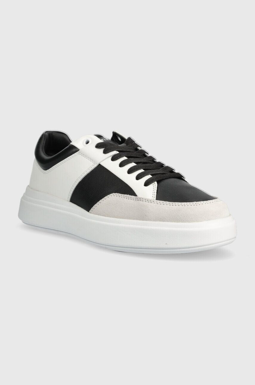 Calvin Klein Кожени маратонки LOW TOP LACE UP LTH в бяло HM0HM01047 - Pepit.bg