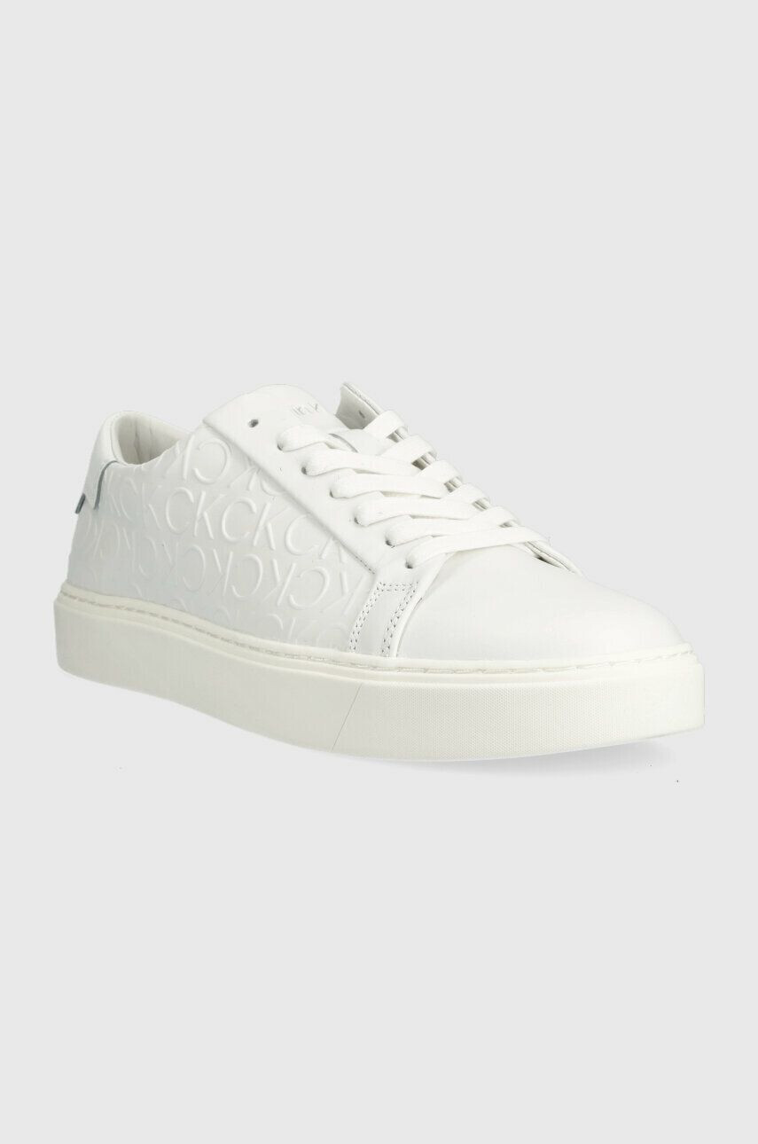 Calvin Klein Кожени маратонки LOW TOP LACE UP MONO HF в бяло HM0HM01068 - Pepit.bg