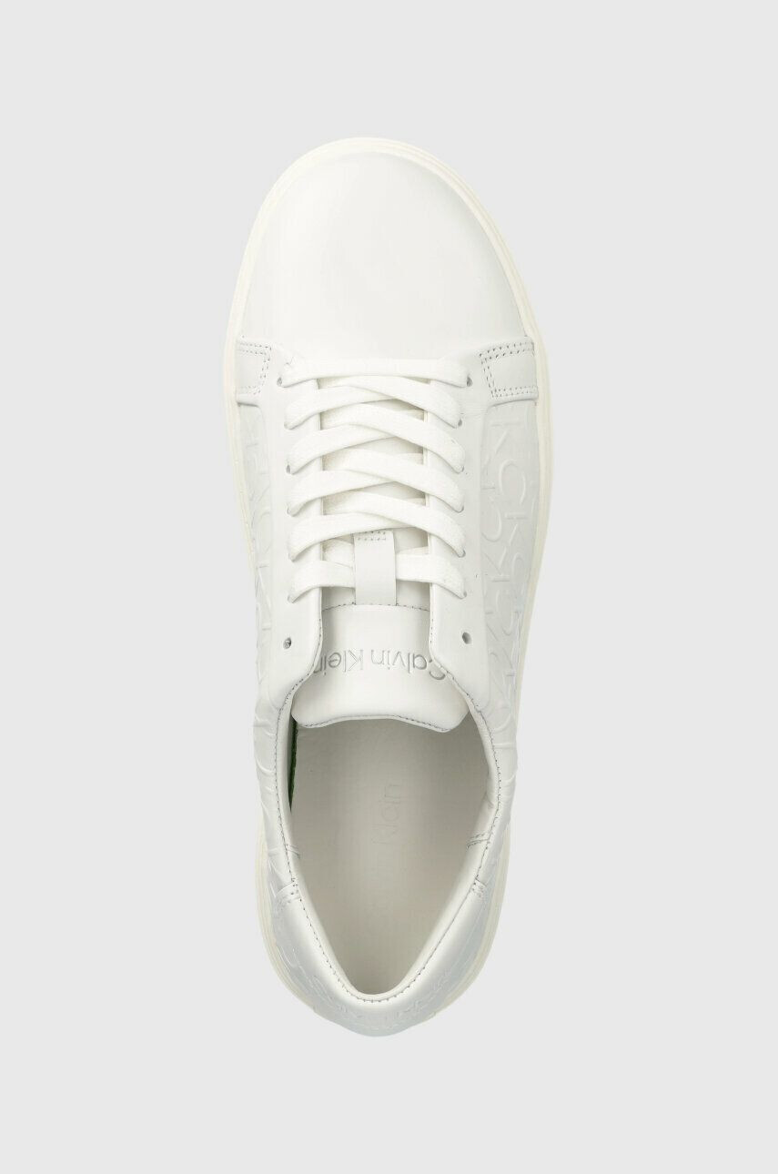 Calvin Klein Кожени маратонки LOW TOP LACE UP MONO HF в бяло HM0HM01068 - Pepit.bg