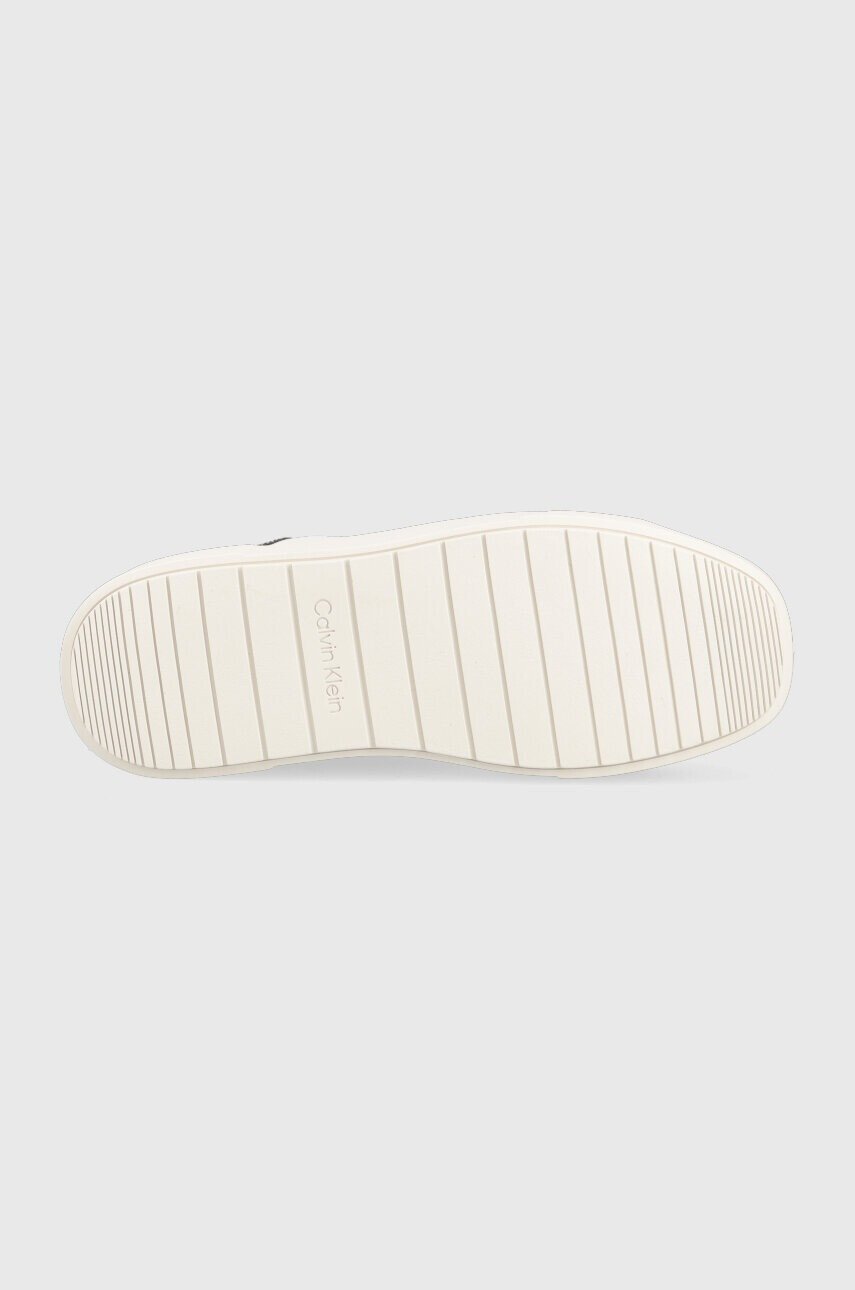 Calvin Klein Кожени маратонки SQUARED FLATFORM CUP в бяло HW0HW01775 - Pepit.bg