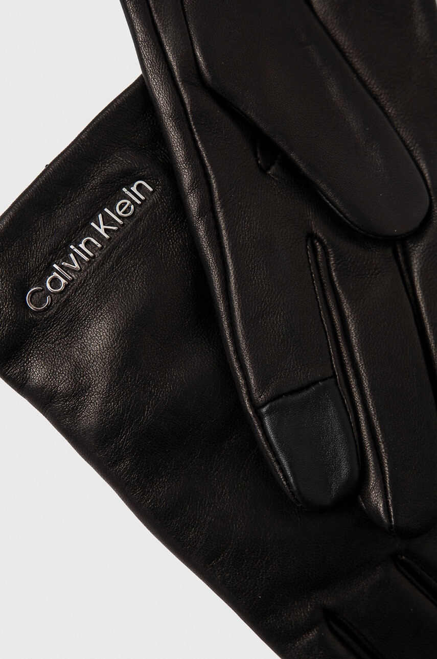 Calvin Klein Кожени ръкавици дамски в черно - Pepit.bg