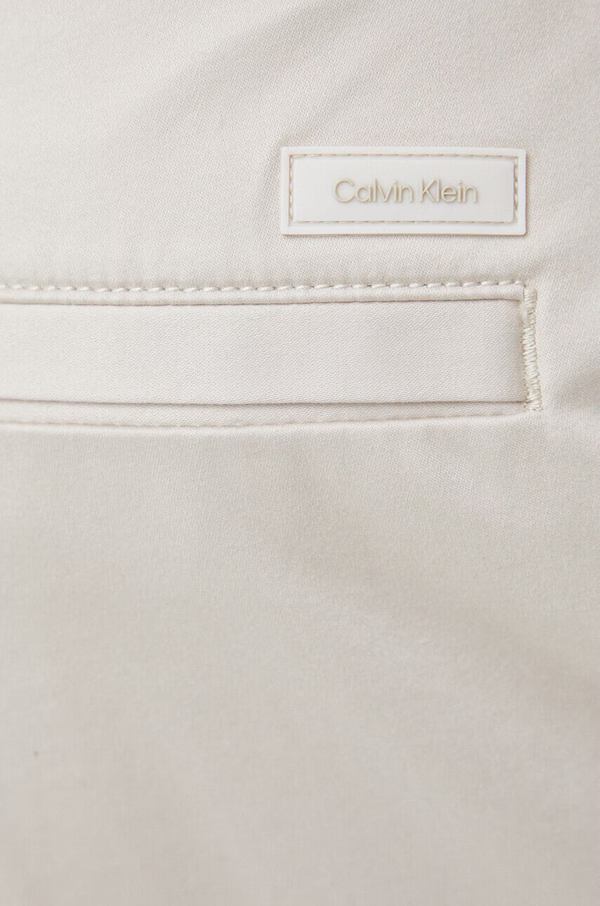 Calvin Klein Къс панталон в бежово - Pepit.bg