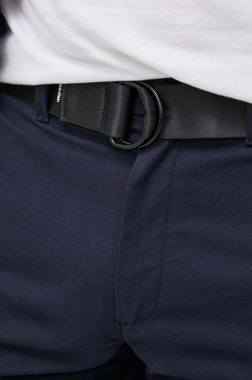 Calvin Klein Къс панталон в бяло - Pepit.bg