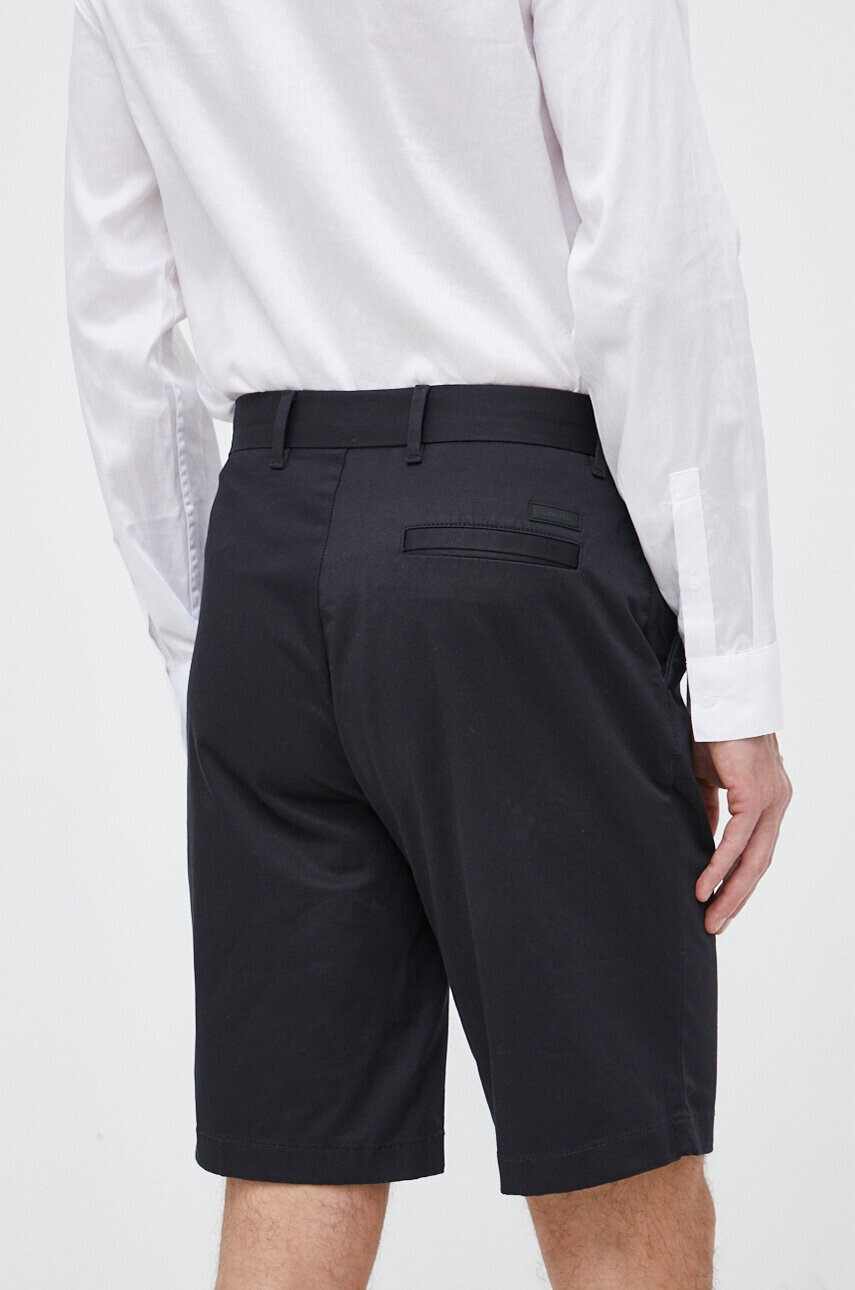 Calvin Klein Къс панталон в черно - Pepit.bg