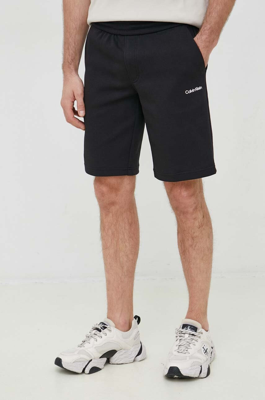 Calvin Klein Къс панталон в черно - Pepit.bg