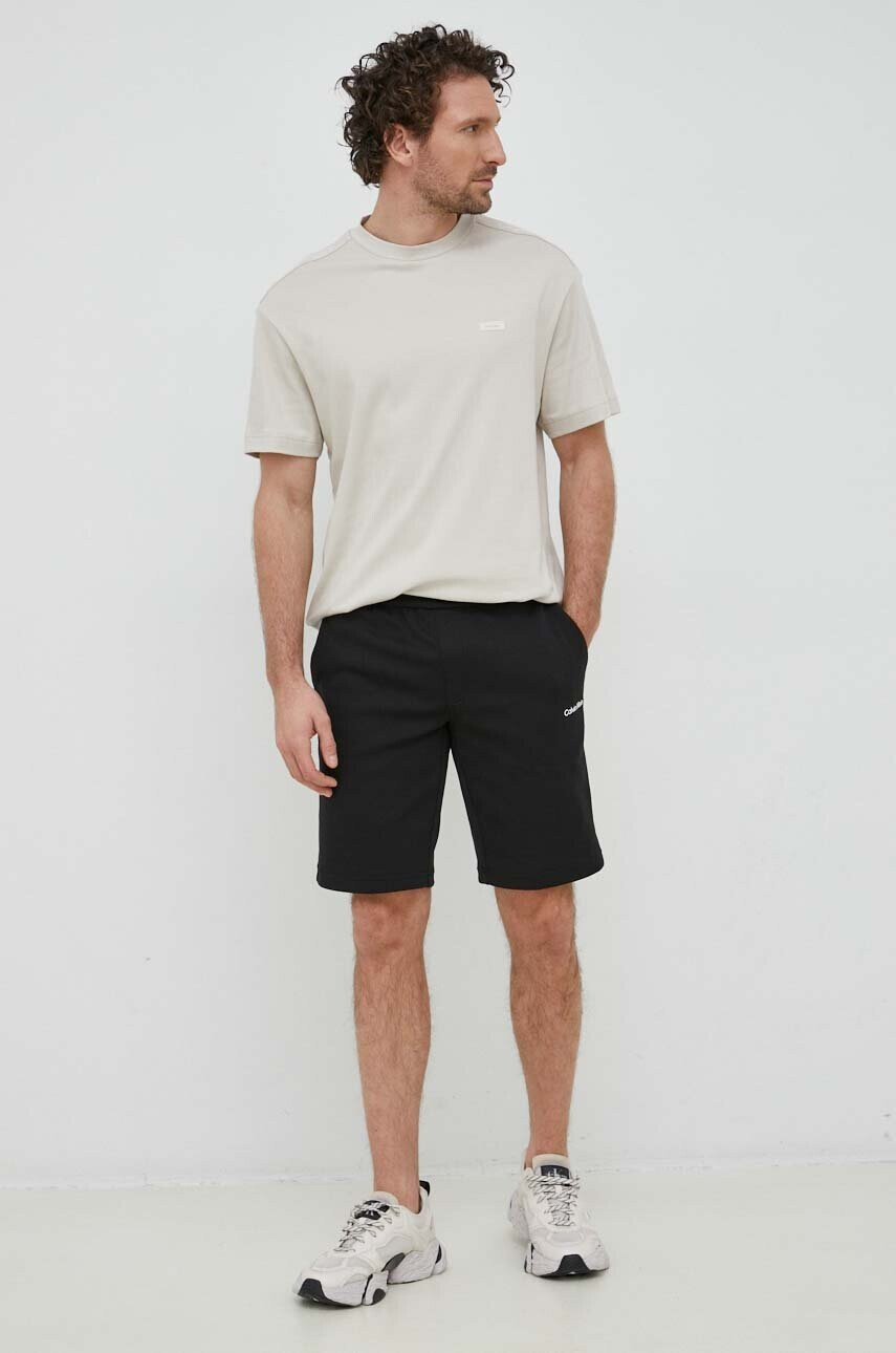 Calvin Klein Къс панталон в черно - Pepit.bg