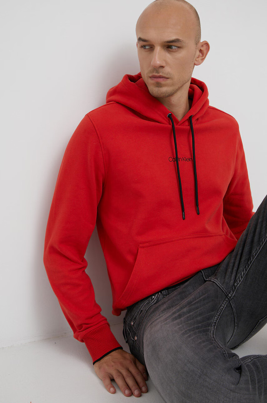 Calvin Klein Памучен суичър мъжки в червено с принт - Pepit.bg