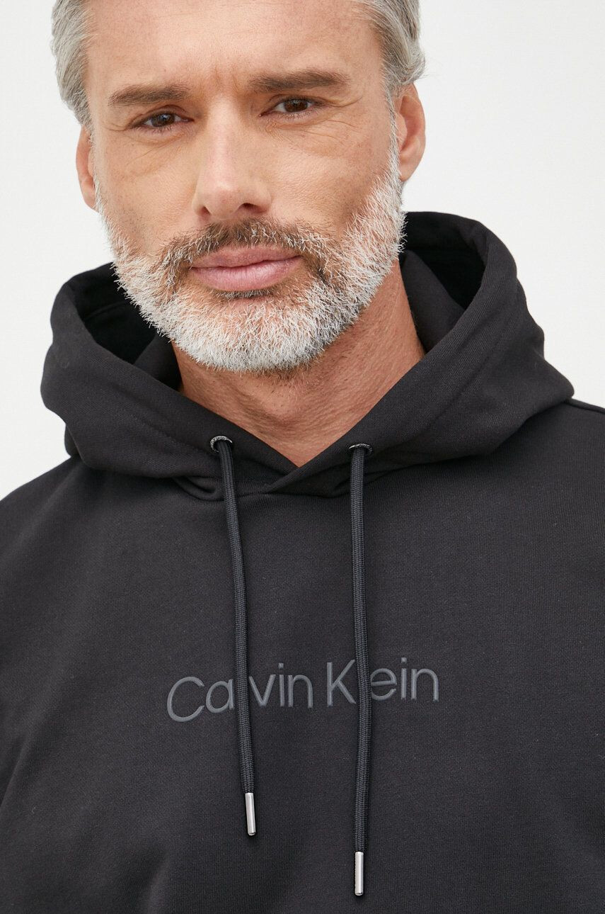 Calvin Klein Памучен суичър в бежово с апликация - Pepit.bg