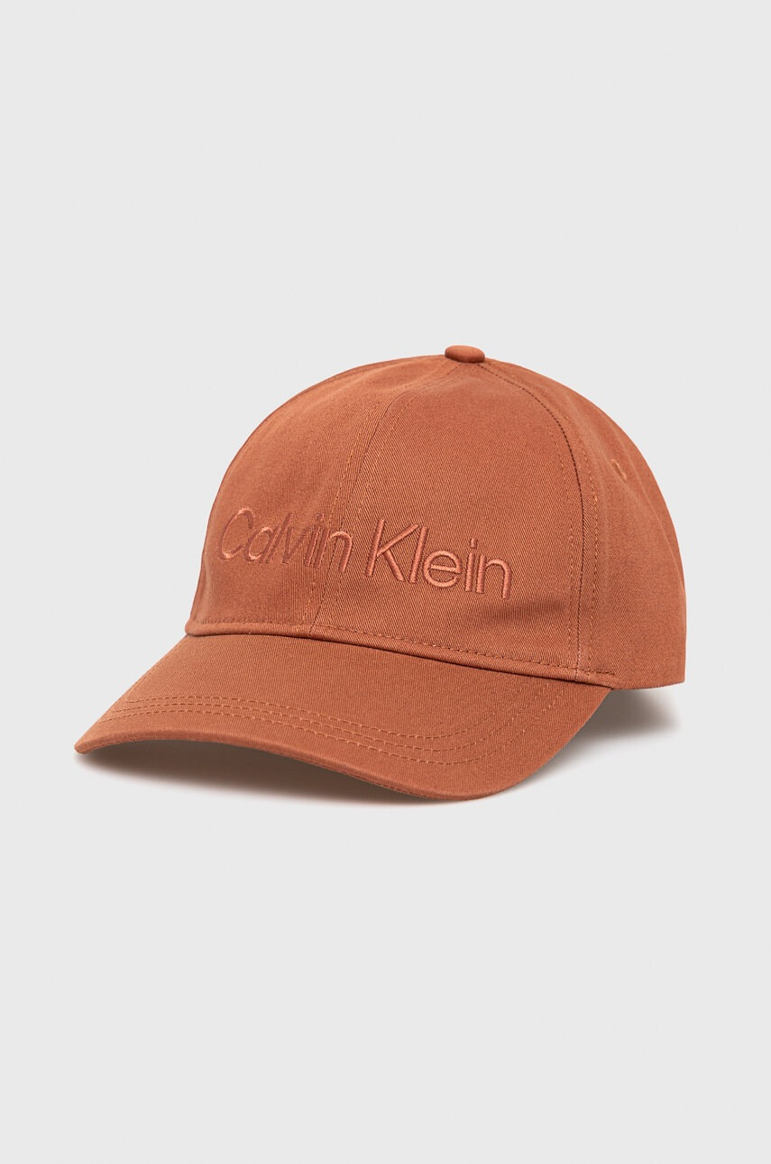 Calvin Klein Памучна шапка - Pepit.bg