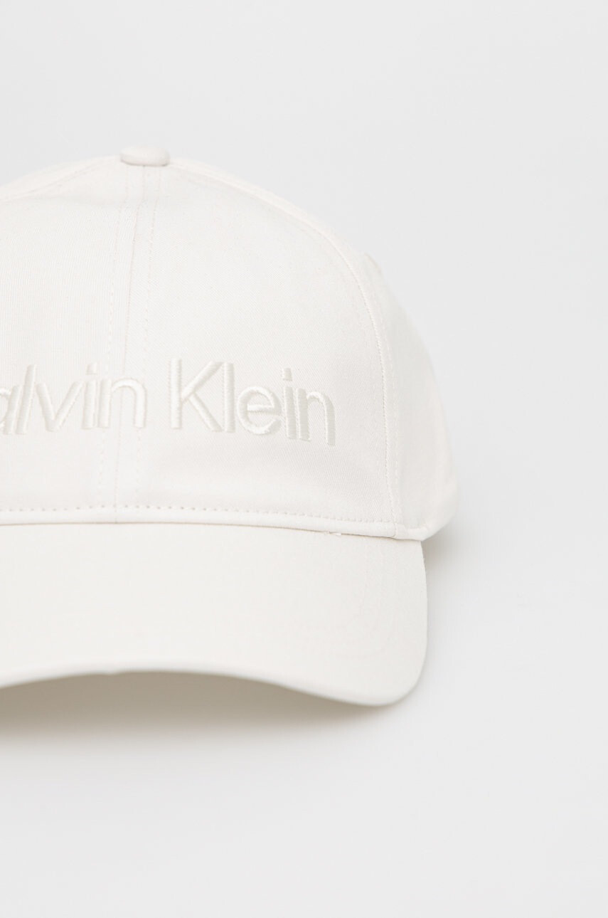 Calvin Klein Памучна шапка - Pepit.bg