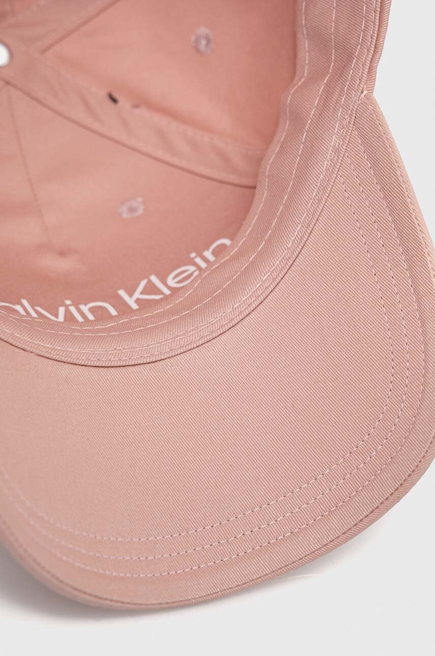 Calvin Klein Памучна шапка с козирка - Pepit.bg