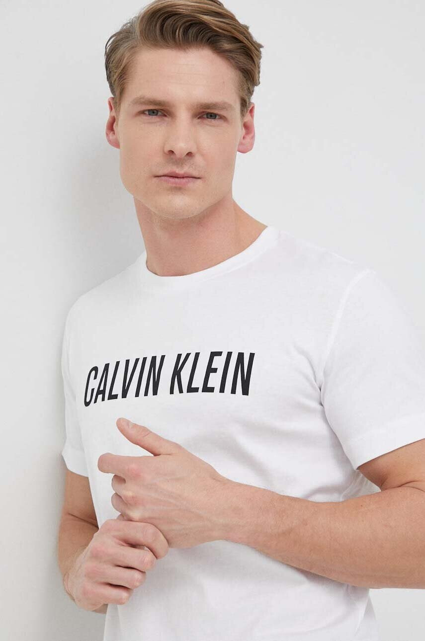 Calvin Klein Памучна тениска в бяло с десен - Pepit.bg