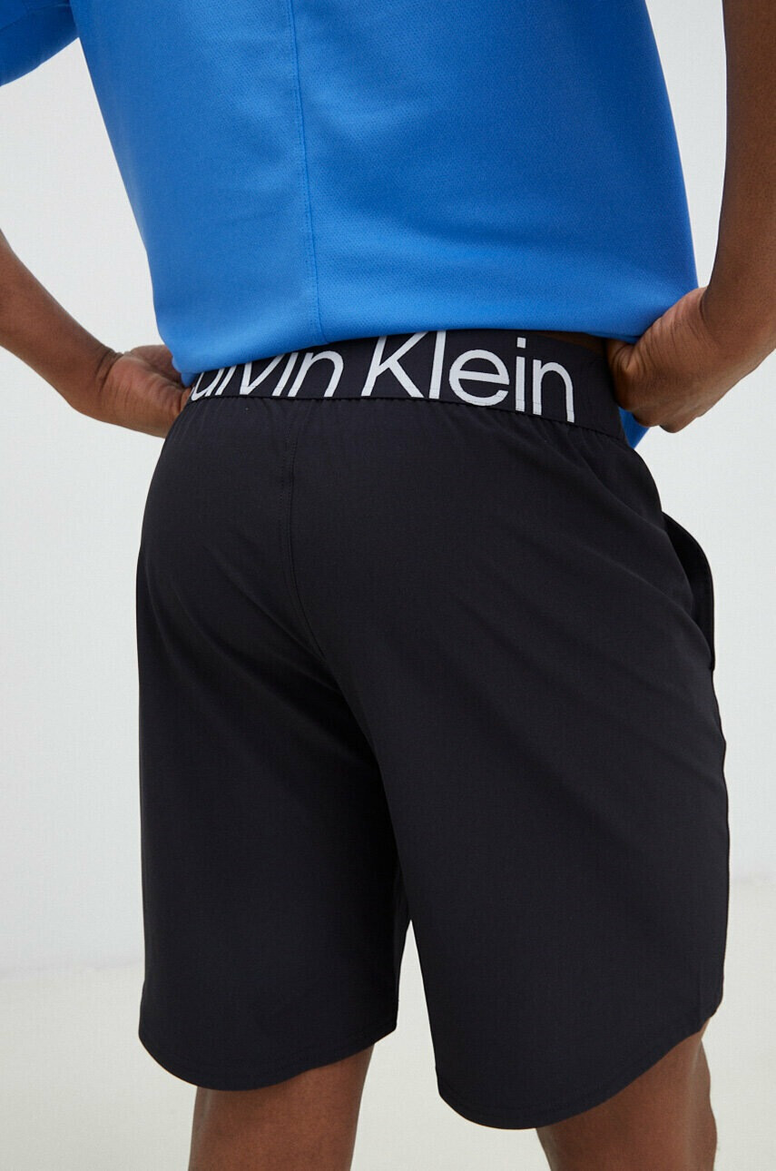 Calvin Klein Performance Къс панталон за трениране Effect в черно - Pepit.bg