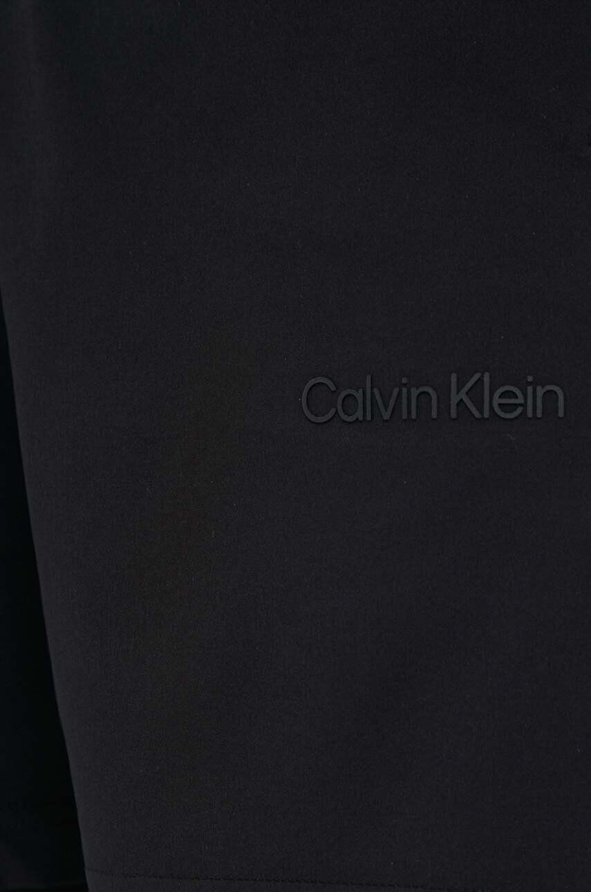 Calvin Klein Performance Къс панталон за трениране Essentials в черно - Pepit.bg