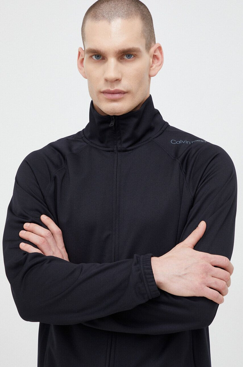 Calvin Klein Performance Спортен екип Essentials в черно - Pepit.bg