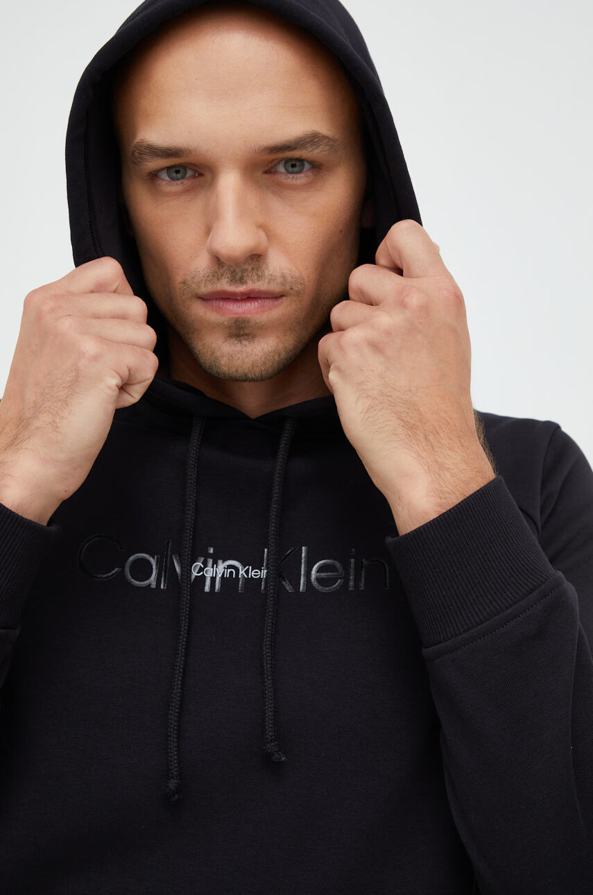 Calvin Klein Performance Спортен суичър в черно с принт - Pepit.bg