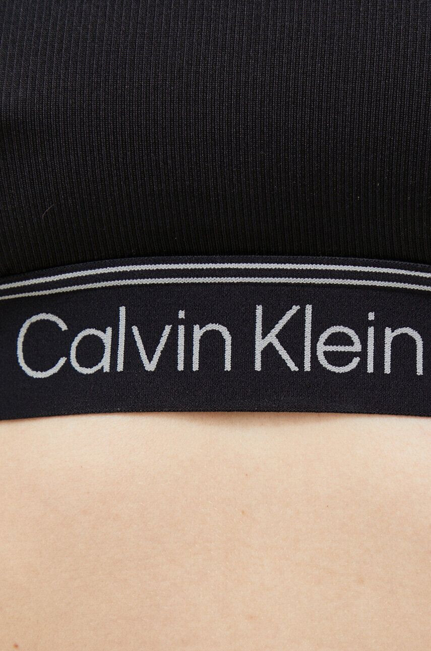 Calvin Klein Performance Спортен сутиен CK Athletic в черно с изчистен дизайн - Pepit.bg