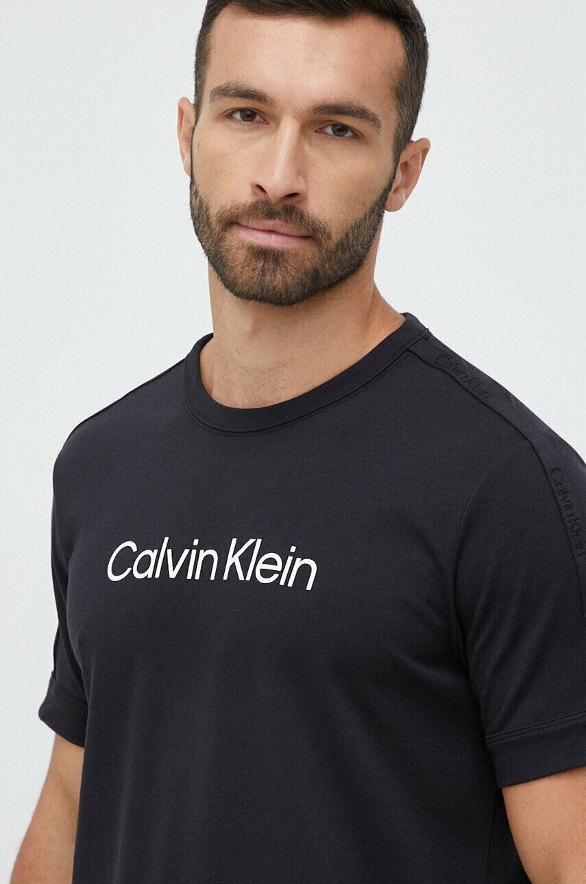 Calvin Klein Performance Спортна тениска Effect - Pepit.bg