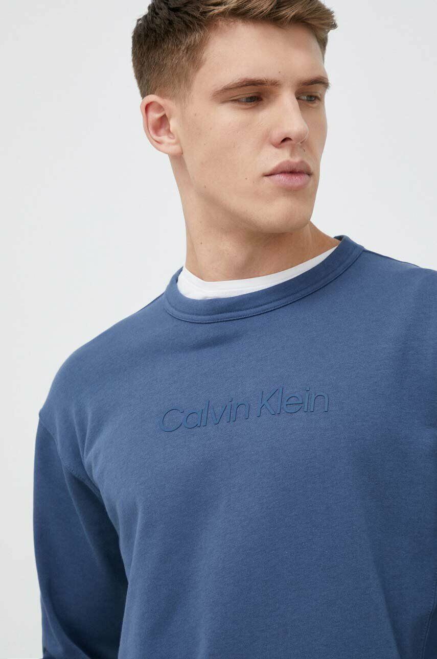 Calvin Klein Performance Суичър за трениране Essentials в синьо с принт - Pepit.bg