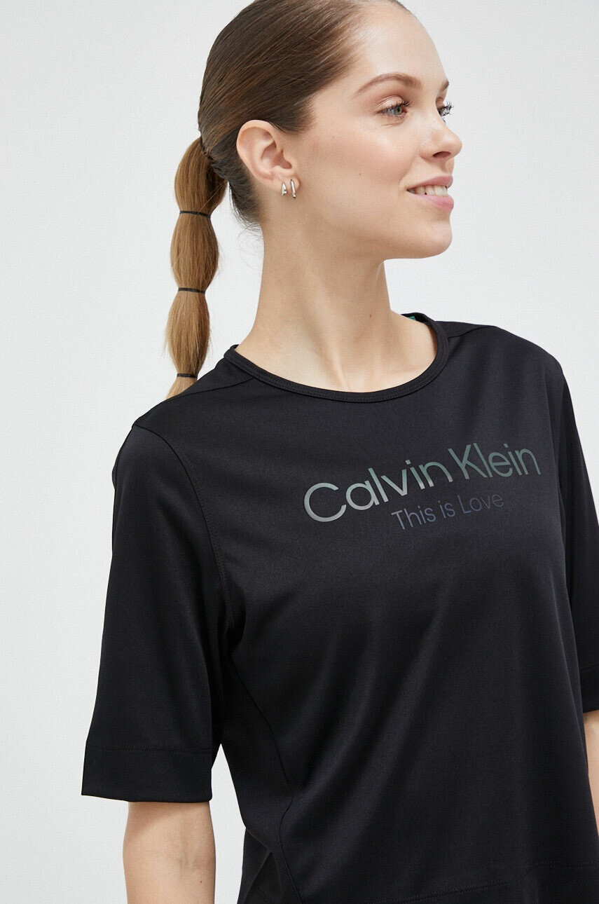Calvin Klein Performance Тениска за трениране Pride в черно - Pepit.bg