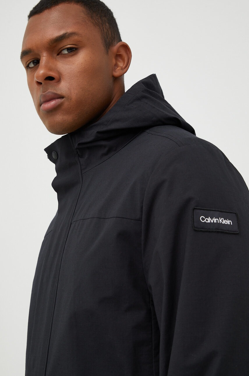 Calvin Klein Performance Яке в черно с преходна изолация - Pepit.bg
