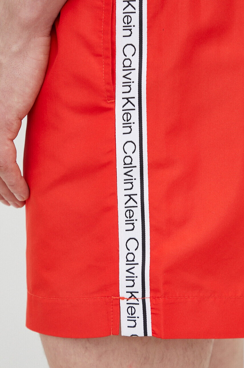 Calvin Klein Плувни шорти в червено - Pepit.bg