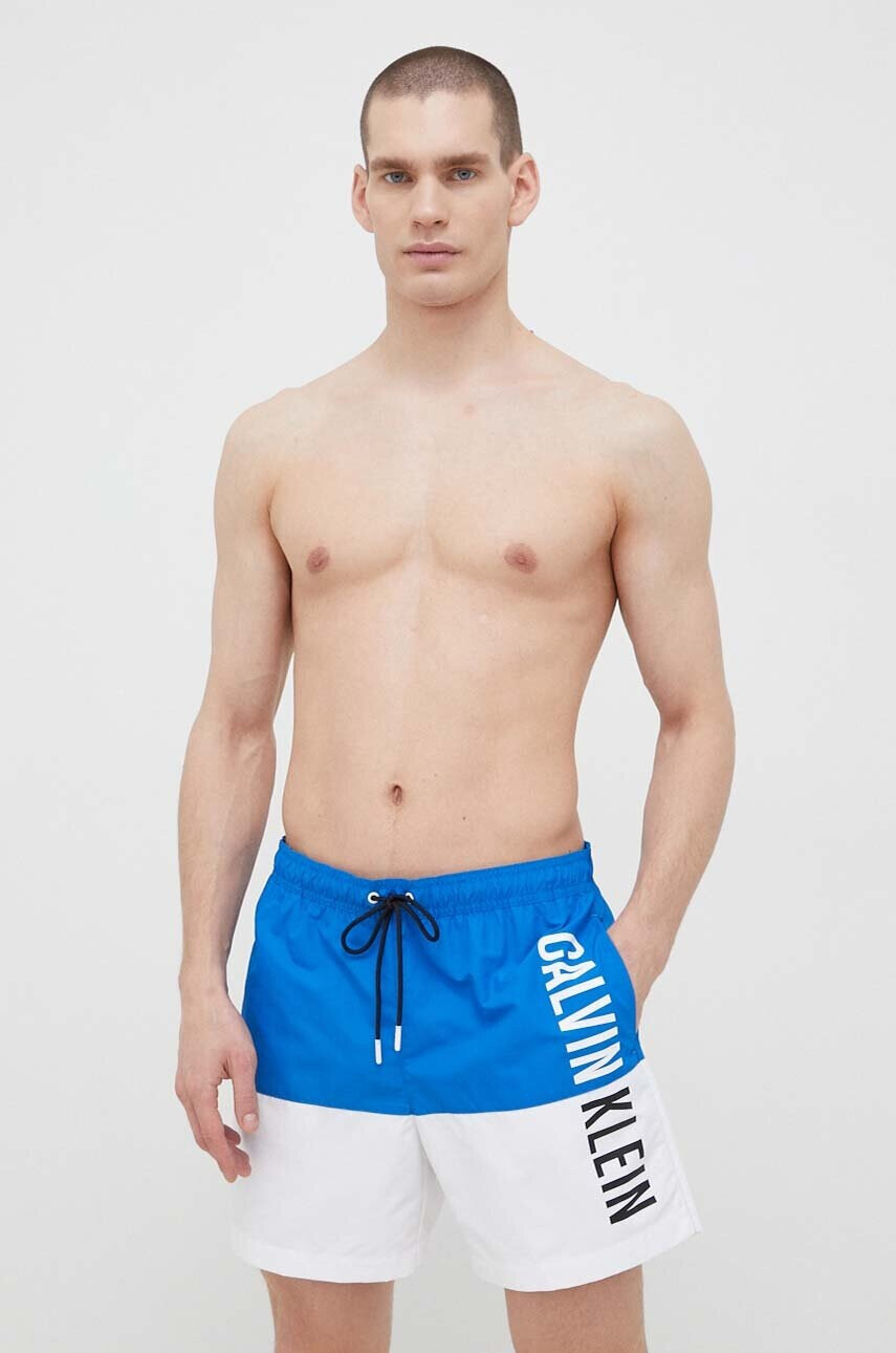 Calvin Klein Плувни шорти в синьо - Pepit.bg
