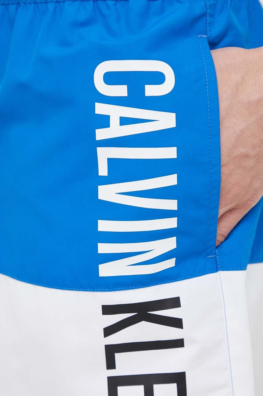 Calvin Klein Плувни шорти в синьо - Pepit.bg