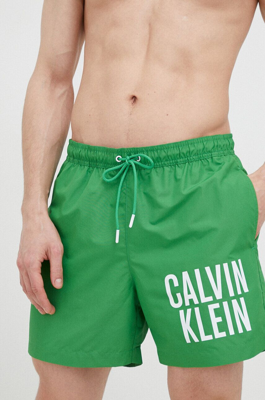 Calvin Klein Плувни шорти в зелено - Pepit.bg