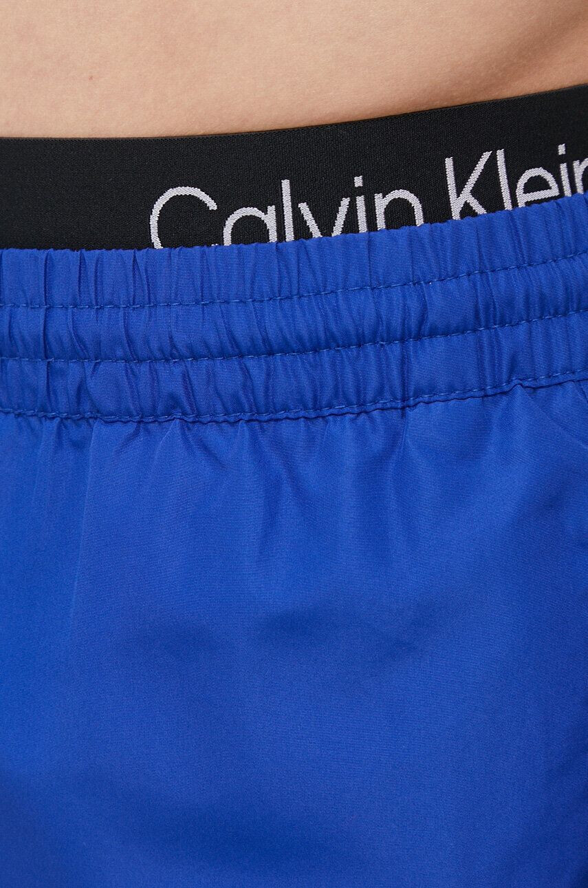 Calvin Klein Плувни шорти в синьо - Pepit.bg