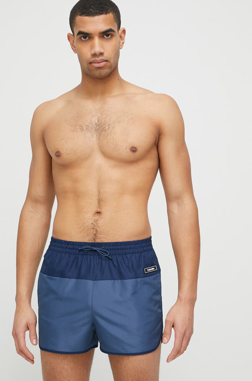 Calvin Klein Плувни шорти в тъмносиньо - Pepit.bg