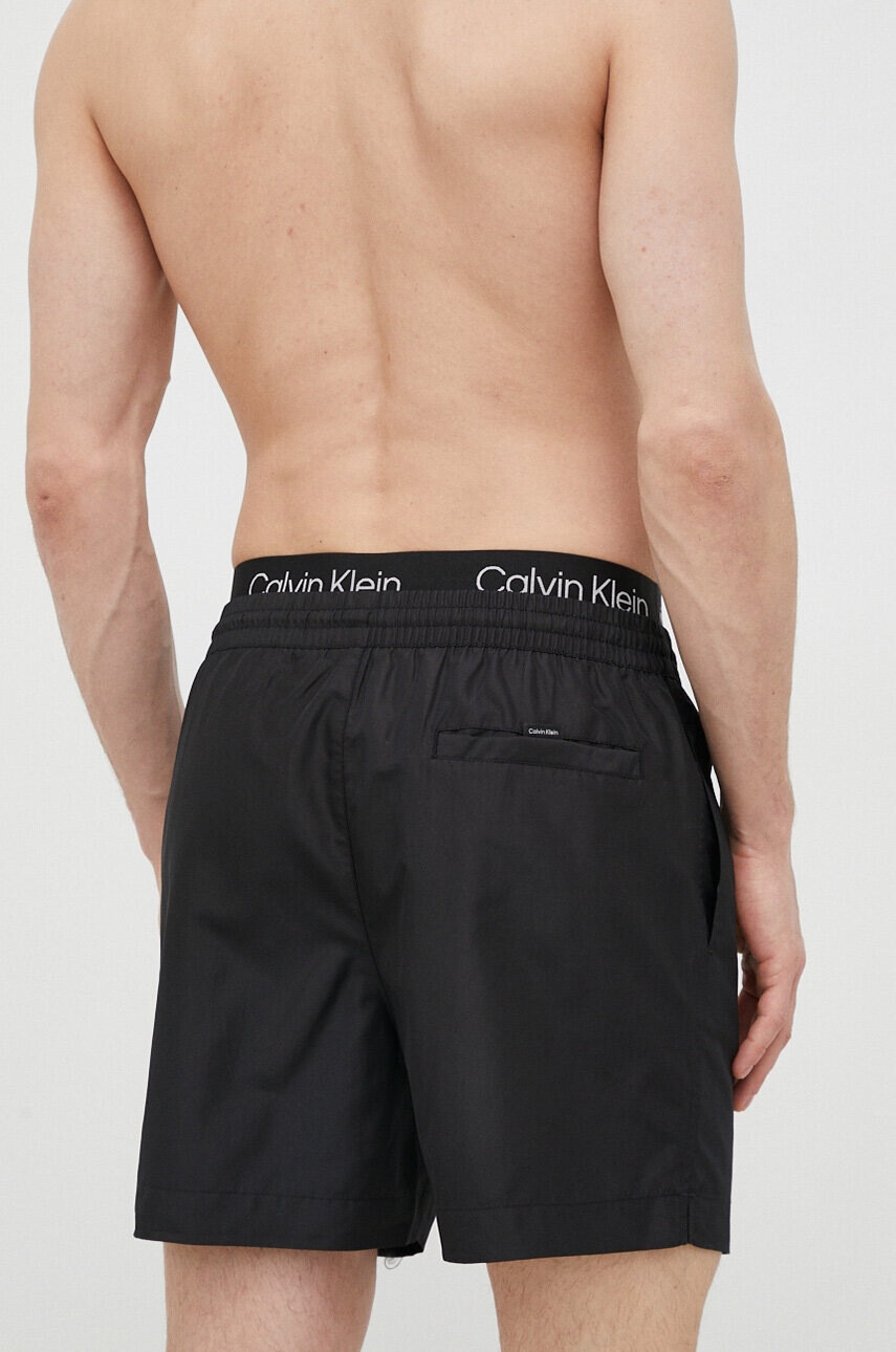 Calvin Klein Плувни шорти в черно - Pepit.bg