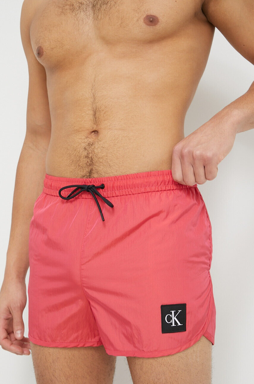 Calvin Klein Плувни шорти в червено - Pepit.bg