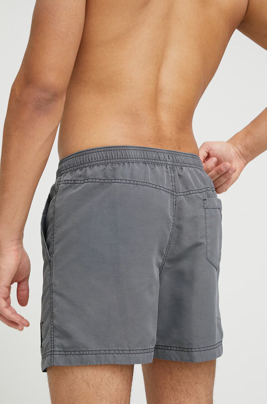 Calvin Klein Плувни шорти в сиво - Pepit.bg