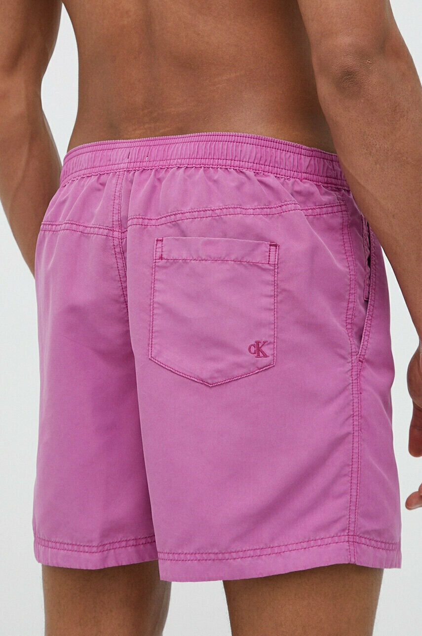 Calvin Klein Плувни шорти в розово - Pepit.bg