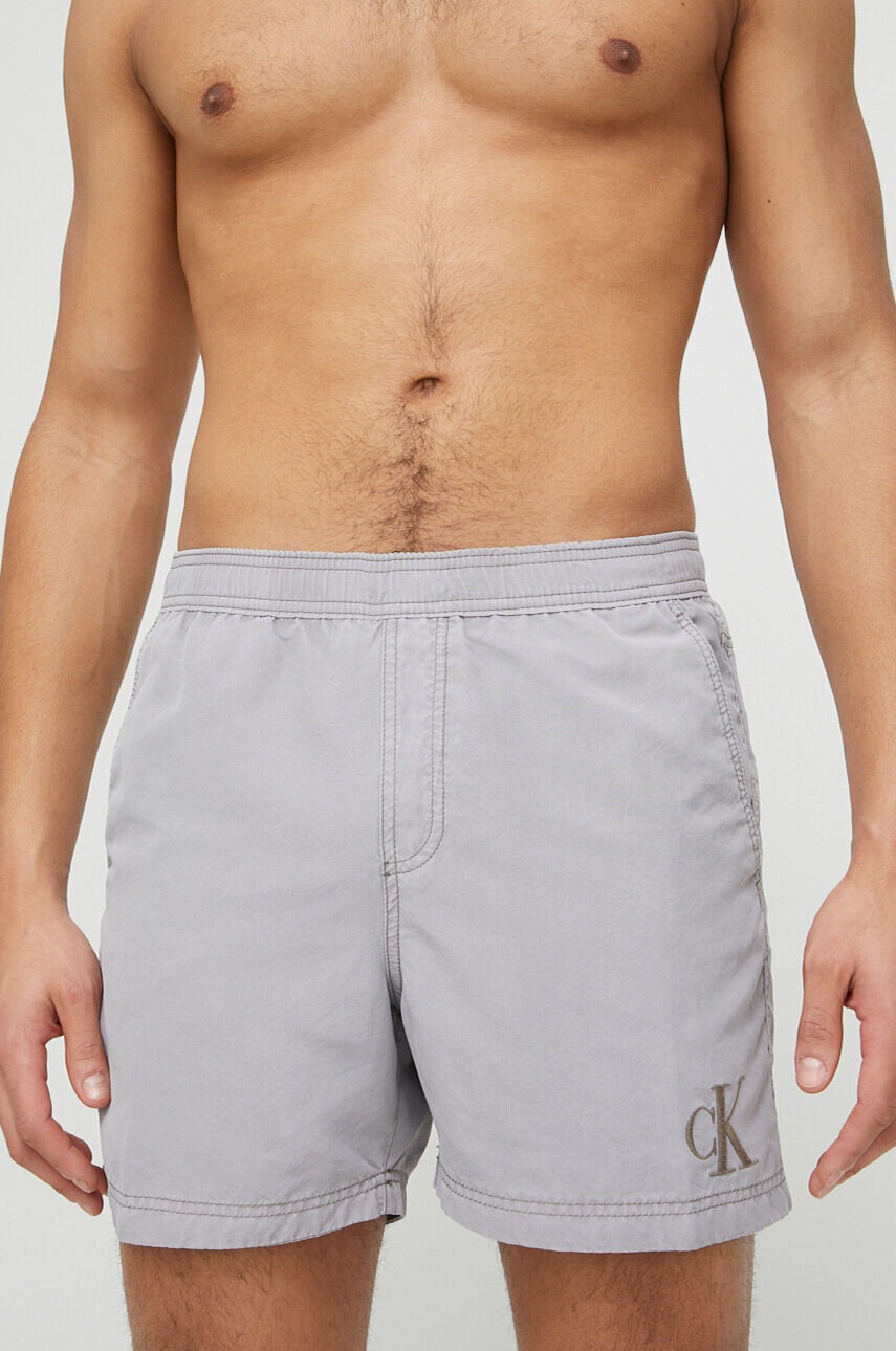 Calvin Klein Плувни шорти в сиво - Pepit.bg