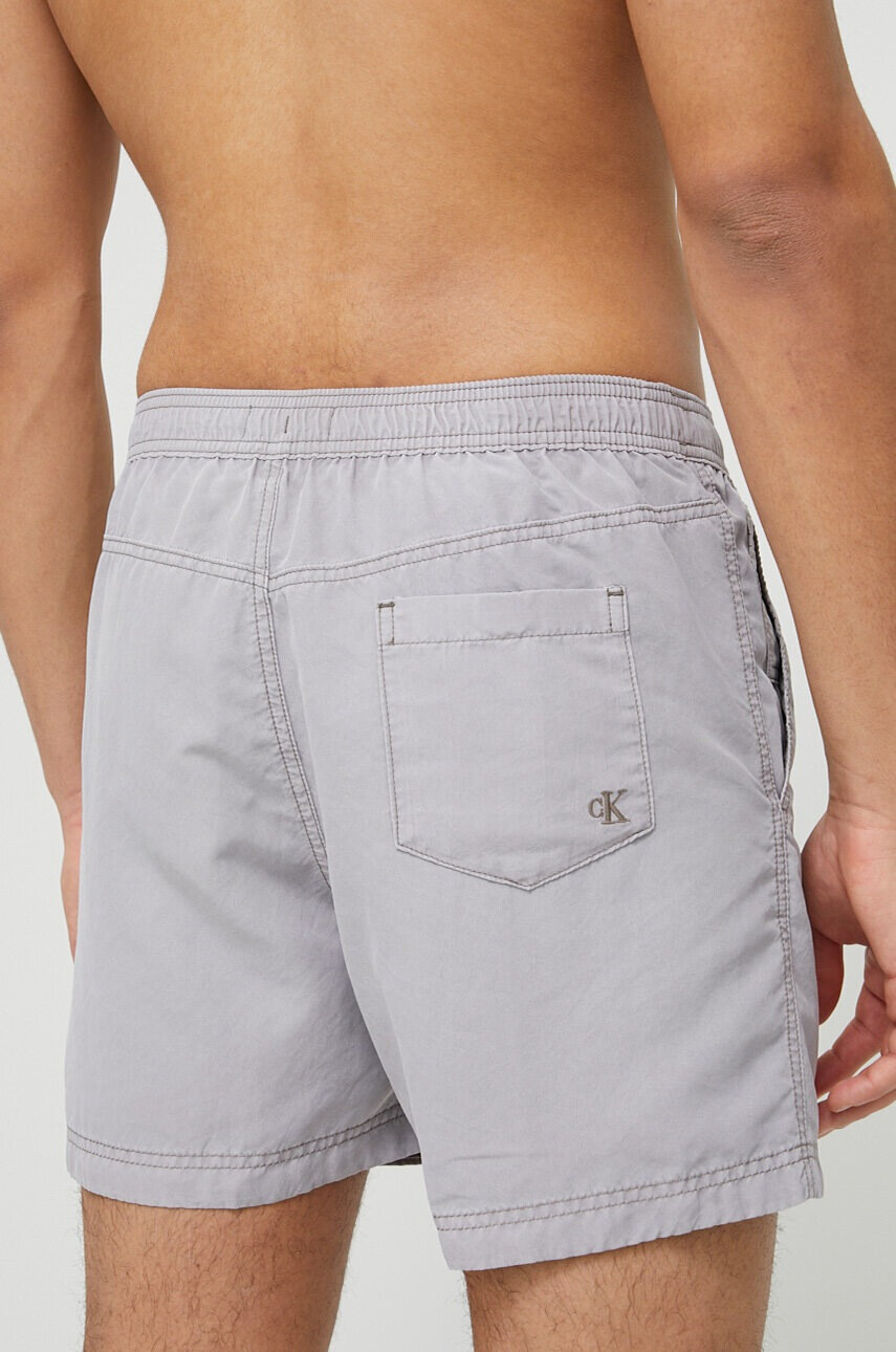 Calvin Klein Плувни шорти в сиво - Pepit.bg