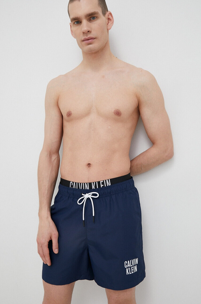 Calvin Klein Плувни шорти в тъмносиньо - Pepit.bg